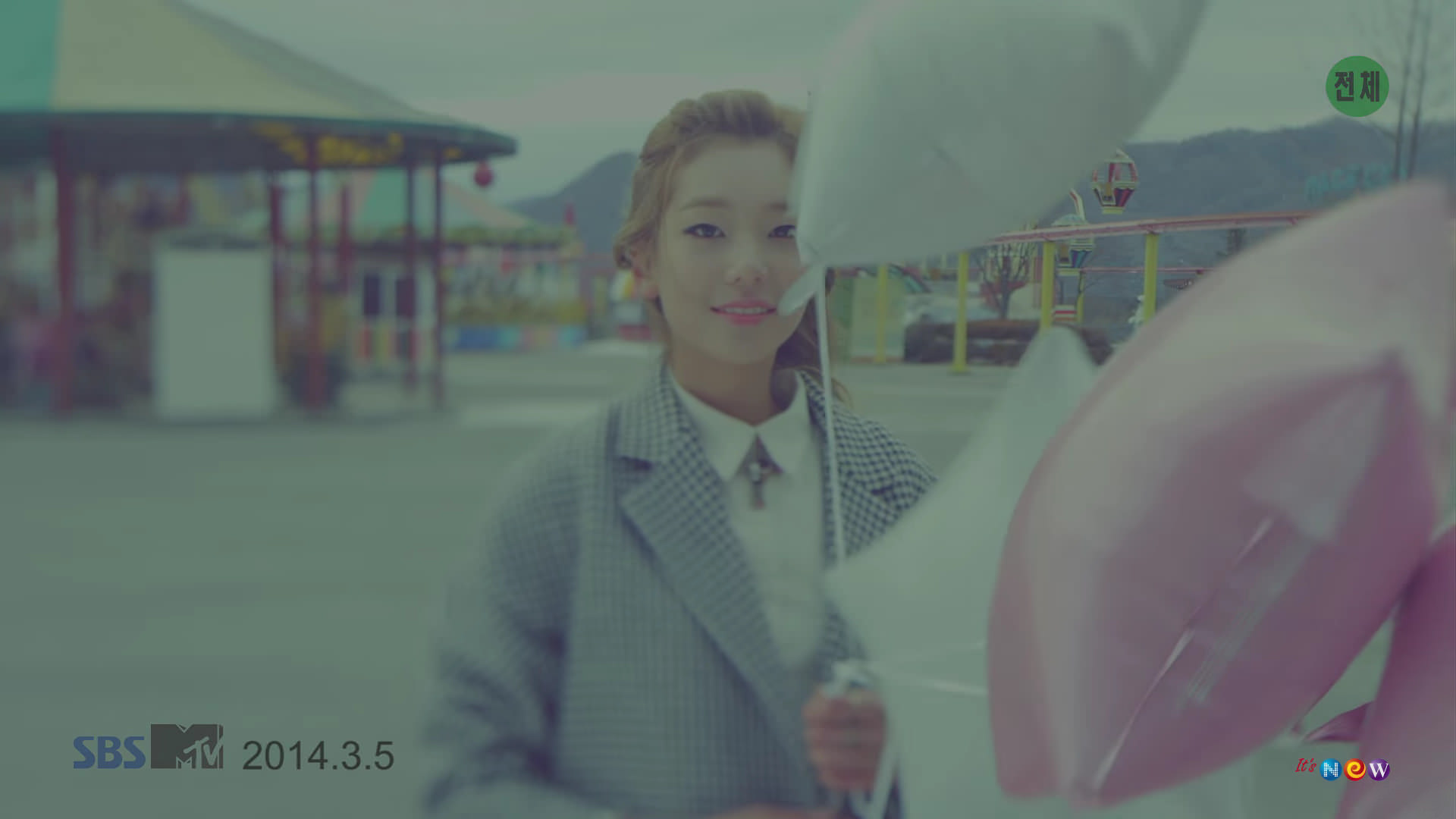 LYn 린 Miss you...Crying 보고 싶어...운다 MV