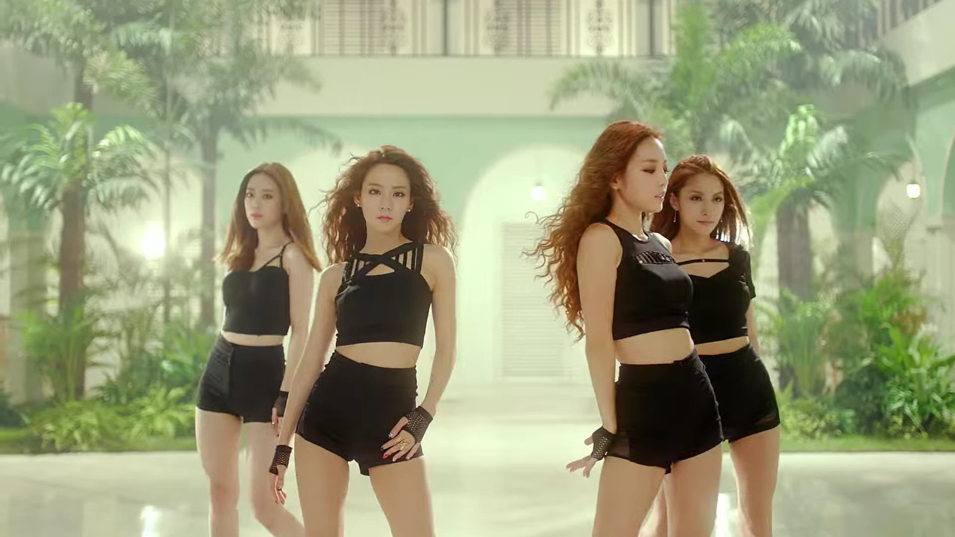 KARA 카라 Mamma Mia 맘마미아 MV
