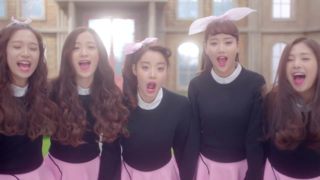 APRIL 에이프릴 Muah!